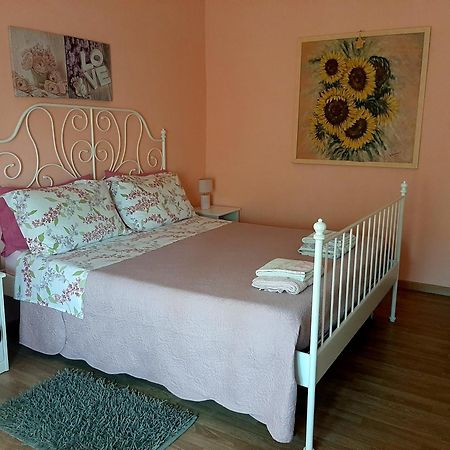 B&B La Casa In Campagna Collecorvino Szoba fotó