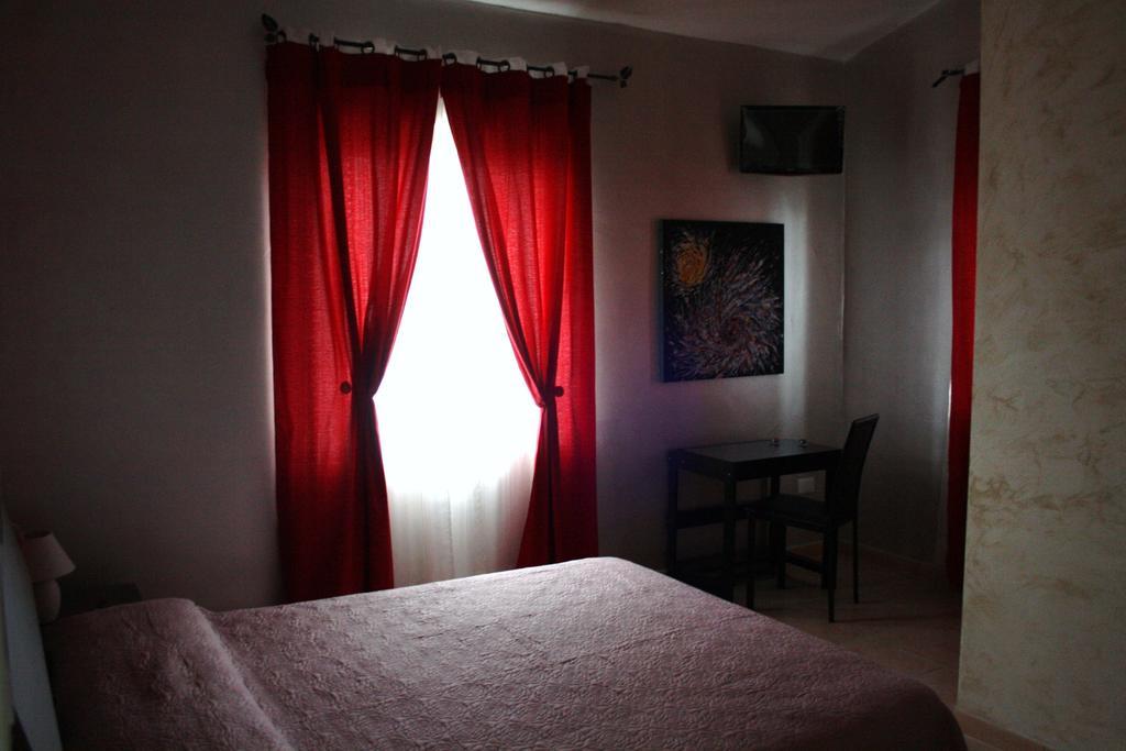 B&B La Casa In Campagna Collecorvino Szoba fotó